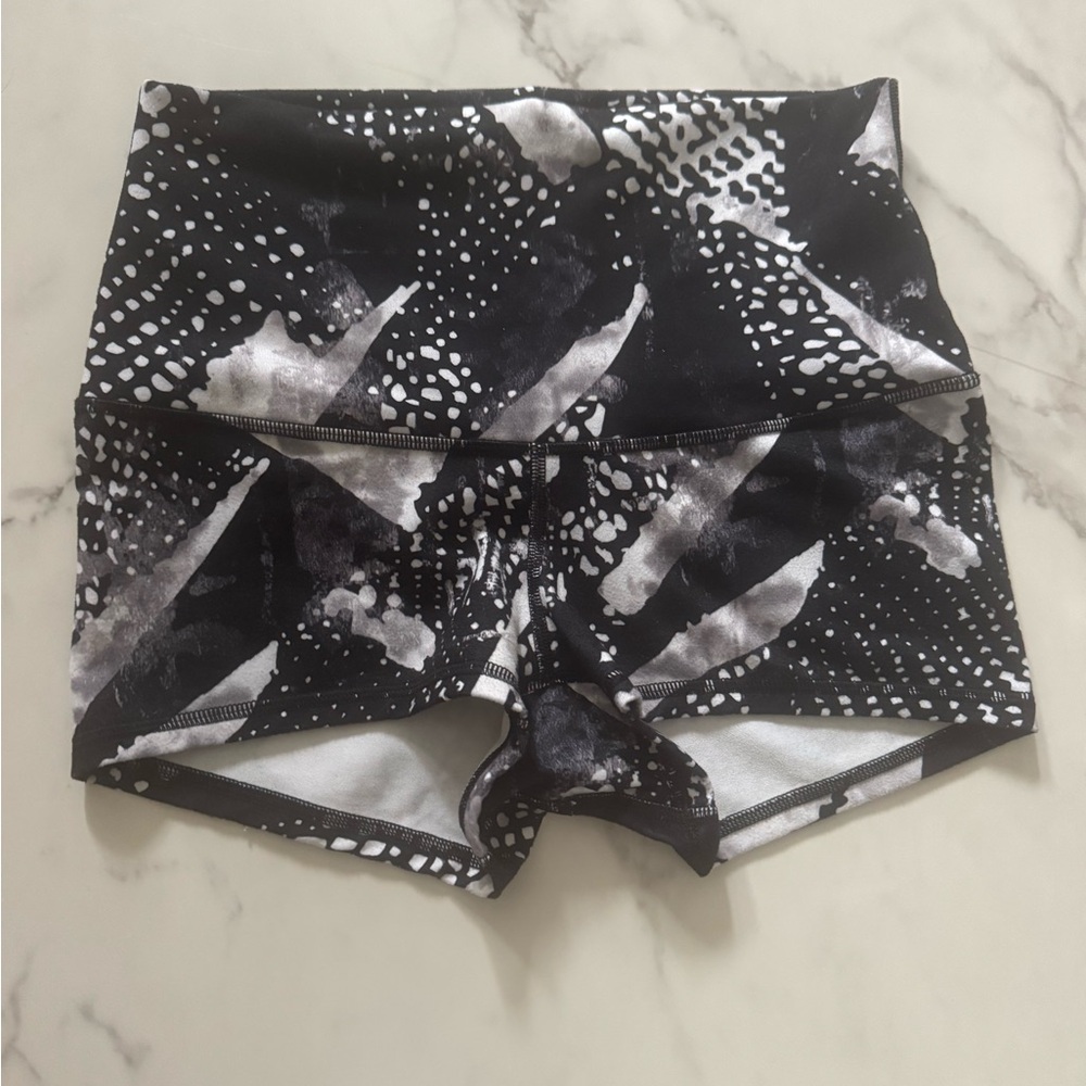 Lululemon high waist wunder under 2”